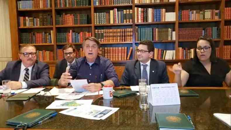 Bolsonaro elogiou programas sociais do governo(foto: Reprodução/Facebook)