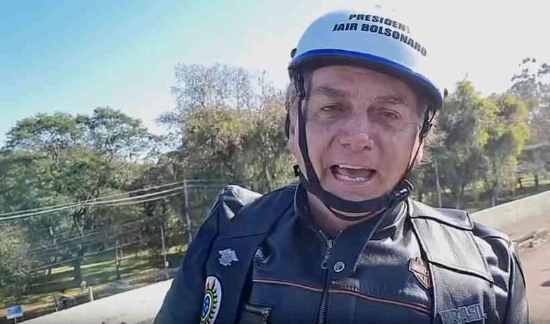 Bolsonaro afirmou, equivocadamente, que Barroso defenderia reduo da maioridade para estupro de vulnerveis(foto: Reproduo/YouTube)