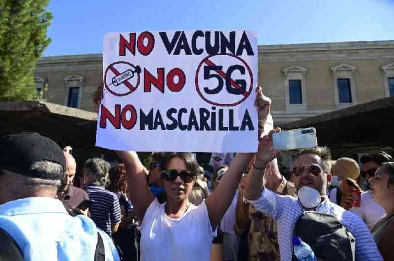 Manifestação contra o uso obrigatório de máscaras em Madri, em 16 de agosto de 2020