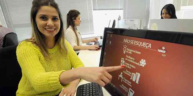 Brbara Resende, coordenadora de marketing de empresa que reduziu uso de utenslios de plstico(foto: Beto Magalhaes/EM/D.A Press)