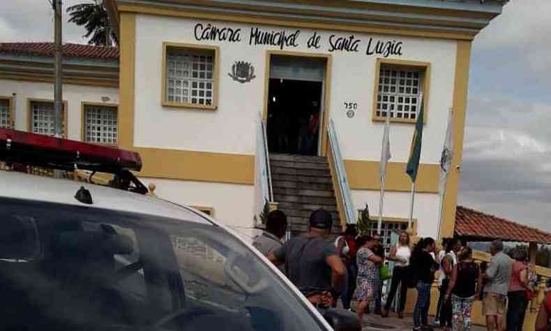 Segurana da Cmara teve reforo da Guarda Municipal, da Polcia Militar e do Corpo de Bombeiros(foto: Jair Amaral/EM/D.A. Press)