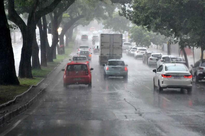 chuva em bh