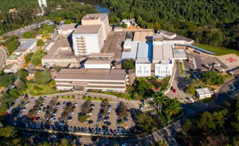 O Hospital Mrcio Cunha, em Ipatinga, tem registrado grande nmero de pacientes internados por COVID-19(foto: Divulgao HMC)