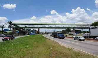 Trecho do Anel Rodovirio prximo ao Bairro Califrnia, Regio Noroeste de BH(foto: Tlio Santos/EM/DA Press)