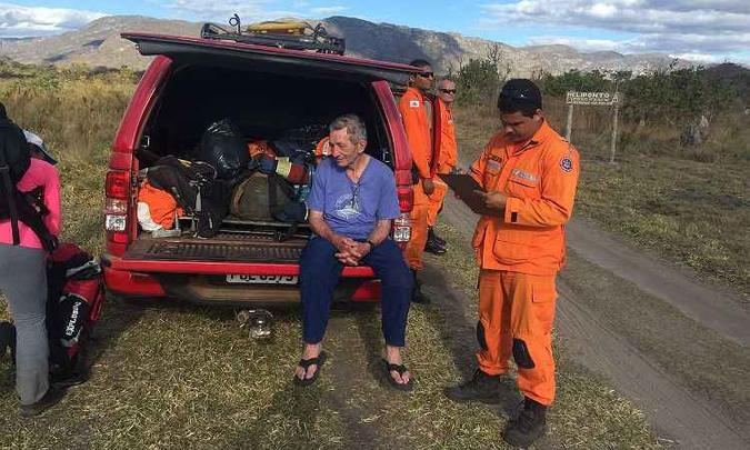A vítima foi encontrada sem nenhum ferimento(foto: Corpo de Bombeiros/Divulgação) A vítima foi encontrada sem nenhum ferimento(foto: Corpo de Bombeiros/Divulgação)