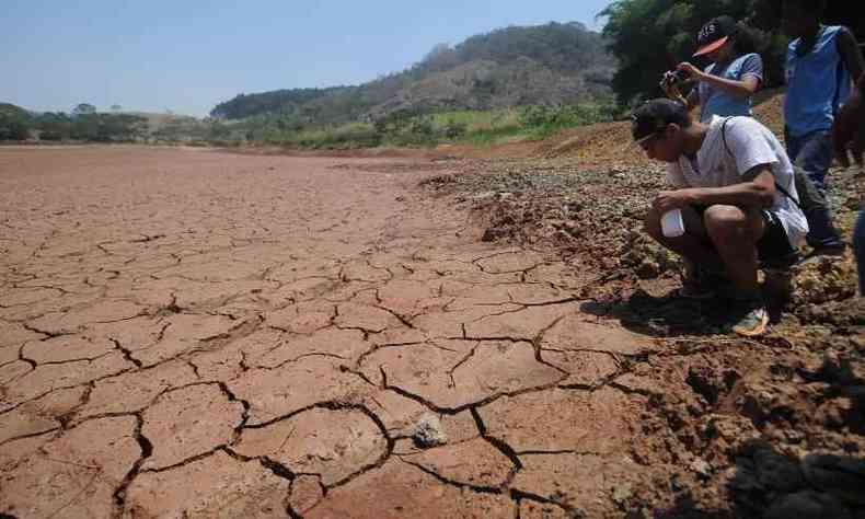 Em 2015, Itambacuri viveu um perodo de seca completa. No havia gua para abastecimento