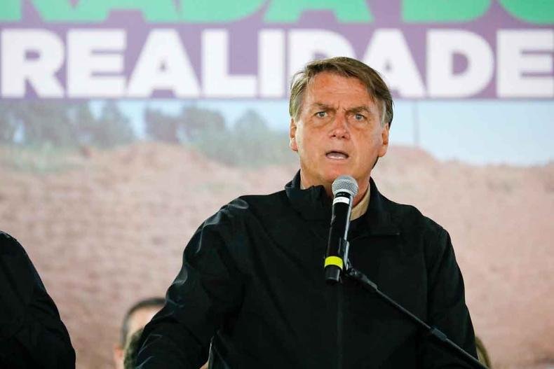 Bolsonaro discursou em Umuarama (PR), onde visitou obras em rodovias