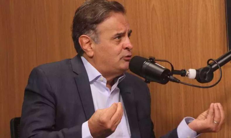Acio Neves em entrevista para o EM
