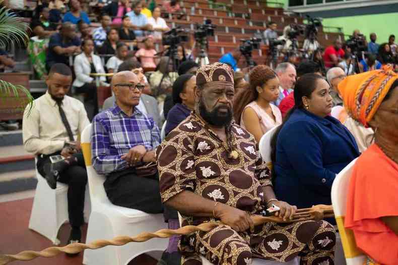 Pblico em inaugurao de centro de dispora e imigrao em Georgetown, na Guiana