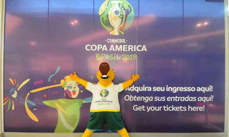 Zizito, a capivara mascote da Copa Amrica(foto: Alexandre Guzanshe/EM )