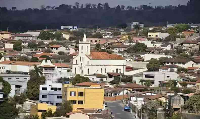florestal Minas Gerais cidade igreja grande BH regio metropolitana de BH