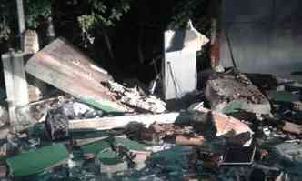 Imvel de alvenaria ficou completamente destrudo(foto: Polcia Militar/Divulgao)