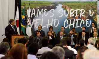 O governador Fernando Pimentel anunciou os recursos para preservao do Velho Chico(foto: Vernica Manevy/Imprensa MG)