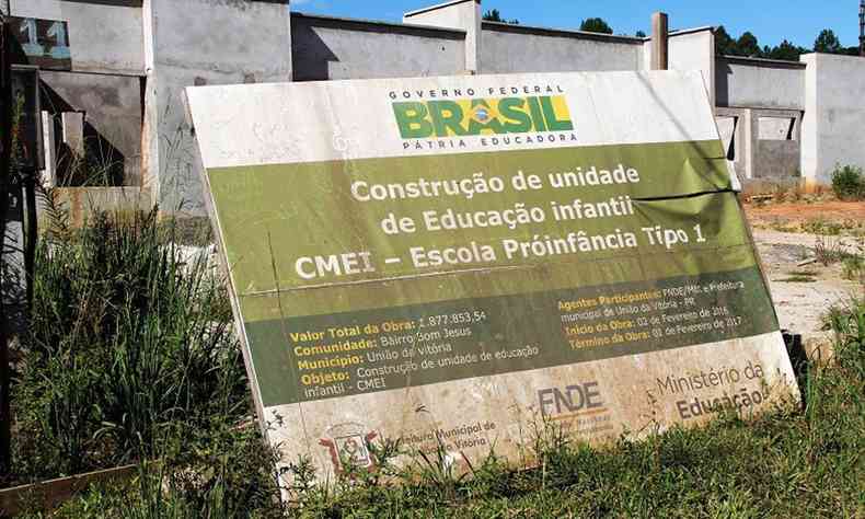 Placa de uma obra antiga