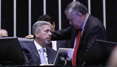 Analistas dizem que Centro no governo Lula  parte do jogo poltico