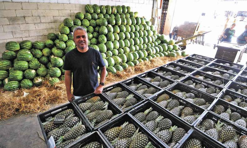 Agenor Carvalho, proprietário de loja, acredita que a privatização pode melhorar a administração do local(foto: Gladyston Rodrigues/EM/D.A Press) Agenor Carvalho