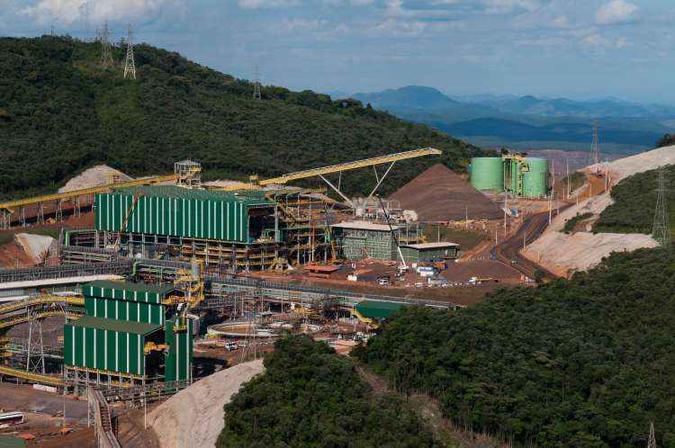 Samarco está impedida de funcionar há quase um ano, quando a Barragem de Fundão se rompeu em Mariana(foto: João Carlos Diniz/Divulgacao) Samarco está impedida de funcionar há quase um ano, quando a Barragem de Fundão se rompeu em Mariana(foto: João Carlos Diniz/Divulgacao)