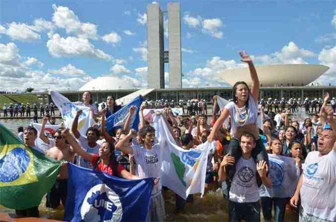 Manifestao reuniu jovens de ao menos seis estados, de acordo com a Unio Nacional dos Estudantes (foto: Wilson Dias/ABr)