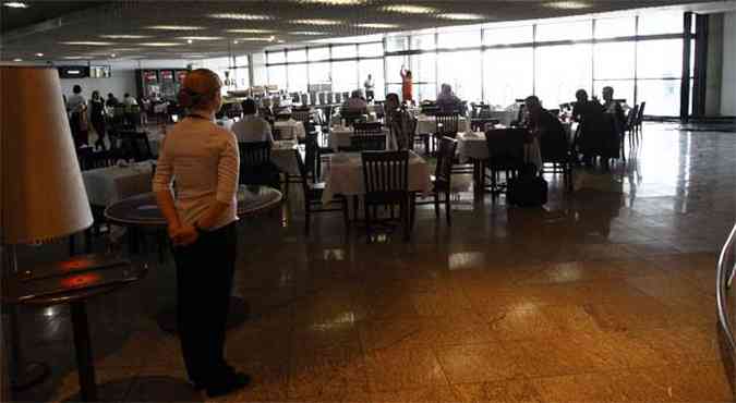 Restaurantes ficaro espalhados pelo terminal. Apenas quatro sero instalados no terceiro andar (foto: Rodrigo Clemente/EM/D.A Press)