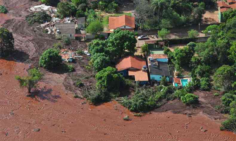 Barragem da Vale se rompeu em 25 de janeiro. At o momento so 2018 mortos(foto: Gladyston Rodrigues/EM/D.A Press - 25/01/2019)