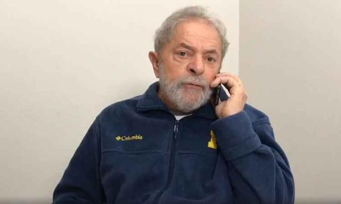 Lula transmitiu ao vivo a entrevista pelo Facebook(foto: Reprodução) Lula transmitiu ao vivo a entrevista pelo Facebook(foto: Reprodução)