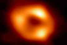 Cientistas divulgam primeira foto de buraco negro na Via Láctea