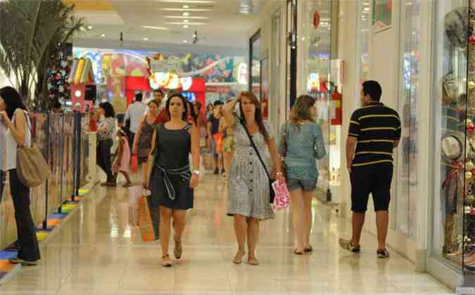 Produtos com defeito e atrasos na entrega esto entre as queixas mais comuns registradas pelo Procon(foto: Beto Magalhaes/EM/D.A Press)