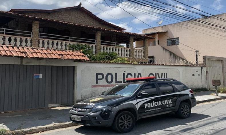 Policiais da Delegacia de Santa Luzia suspeitam que crime tenha relação com o tráfico de drogas