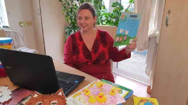 Bab virtual, Antoinette Wood, diz que se esfora muito para planejar as aulas(foto: Antoinette Wood)