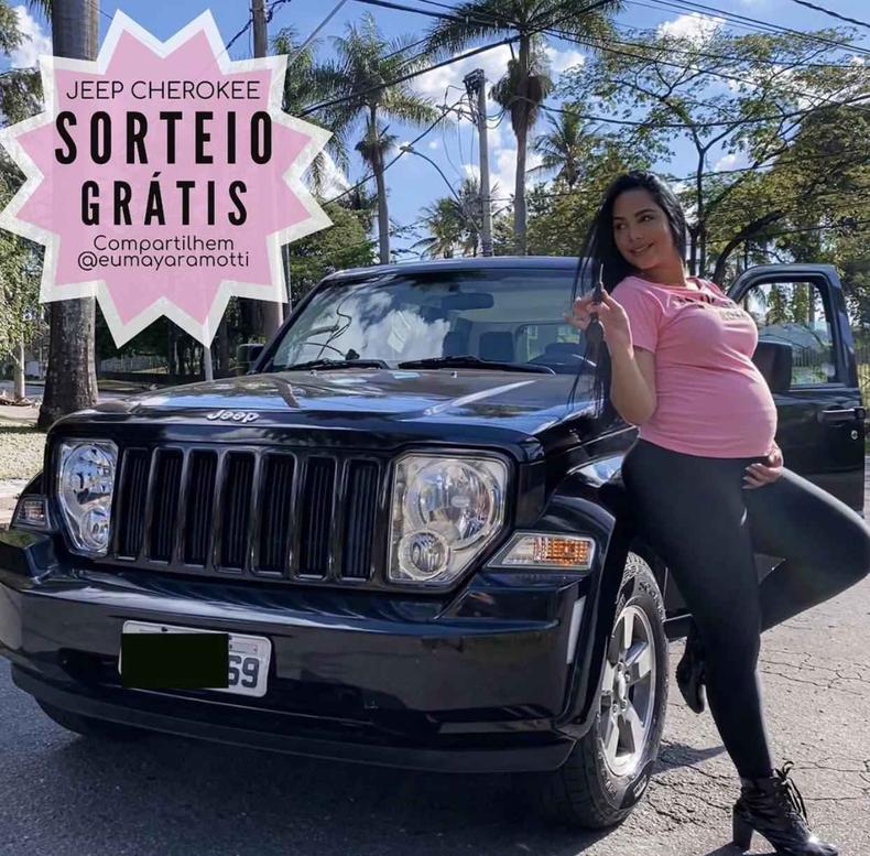 Mayara Motti sorteando uma Cherokee Jeep em seu Instagram