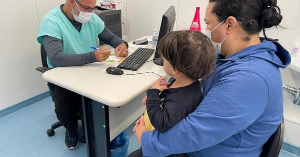  Centros de saúde de BH recebem reforço de profissionais do Mais Médicos 