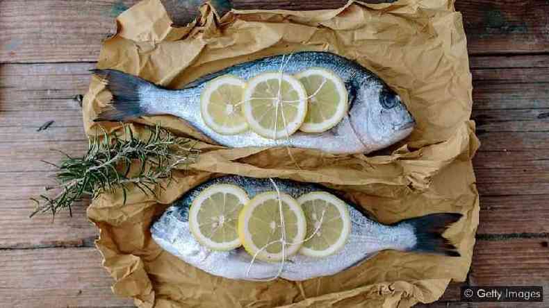A crescente demanda por suplementos de leo de peixe significa que o nvel de mega 3 nos peixes que comemos est diminuindo(foto: Getty Images)