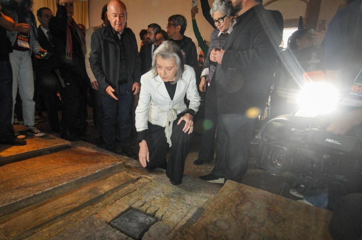 Veja imagens da ministra Carmen Lúcia em homenagem à inconfidente Hipólita Jacinta Estado de Minas Veja imagens da ministra Carmen Lúcia em homenagem à inconfidente Hipólita Jacinta Estado de Minas
