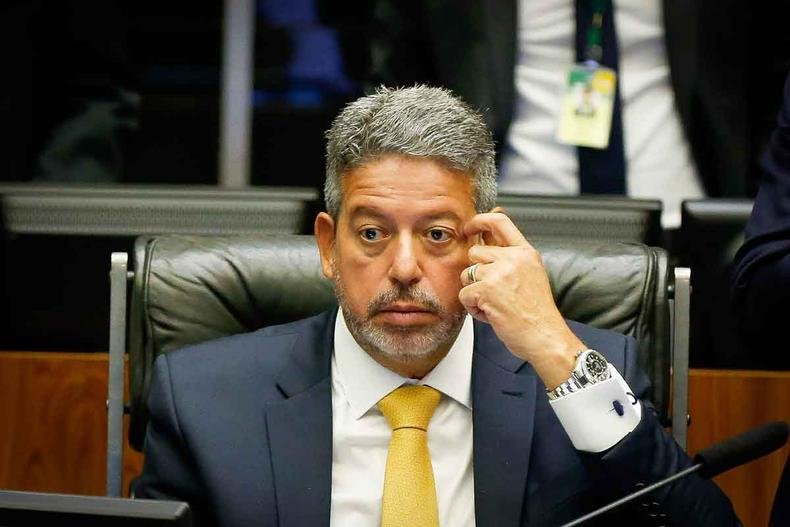 Arthur Lira tem mandado seguidos recados para LUla(foto: SERGIO LIMA/AFP) Arthur Lira tem mandado seguidos recados para LUla