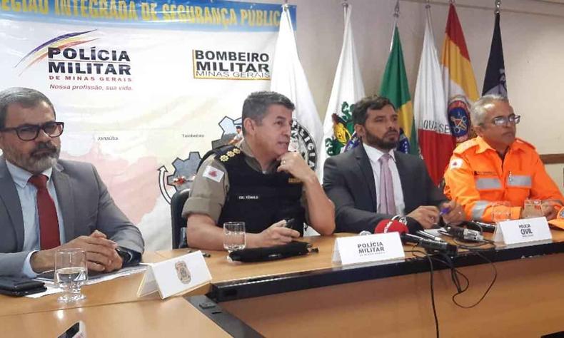 Dados foram apresentados por comandantes das forças de segurança do Norte de Minas. Ao centro, coronel Gildásio Rômulo Gonçalves, comandante da 11ª RPM(foto: Luiz Ribeiro/EM/D.A/Press) Autoridades