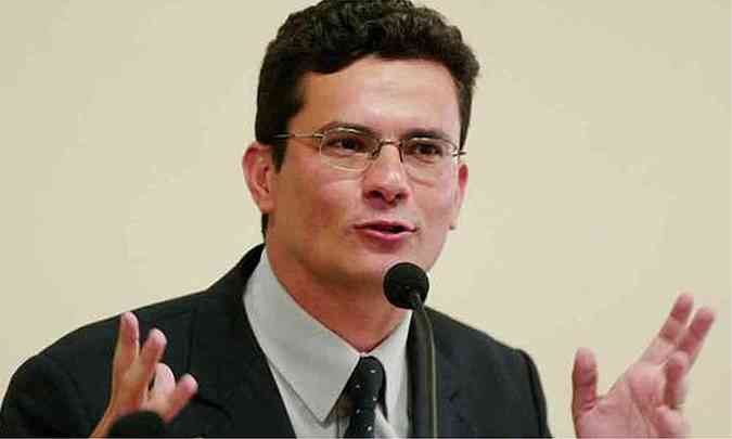 Srgio Moro: advogado deve recorrer ao juiz, 