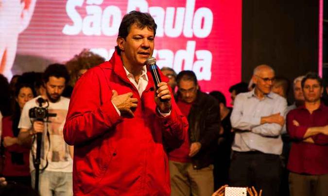 Fernando Haddad é atualmente coordenador da campanha do ex-presidente Lula, até então pré-candidato pelo PT ao Palácio do Planalto(foto: JOEL NOGUEIRA/FOTOARENA/ESTADAO CONTEUDO SP ) Fernando Haddad é atualmente coordenador da campanha do ex-presidente Lula, até então pré-candidato pelo PT ao Palácio do Planalto(foto: JOEL NOGUEIRA/FOTOARENA/ESTADAO CONTEUDO SP )