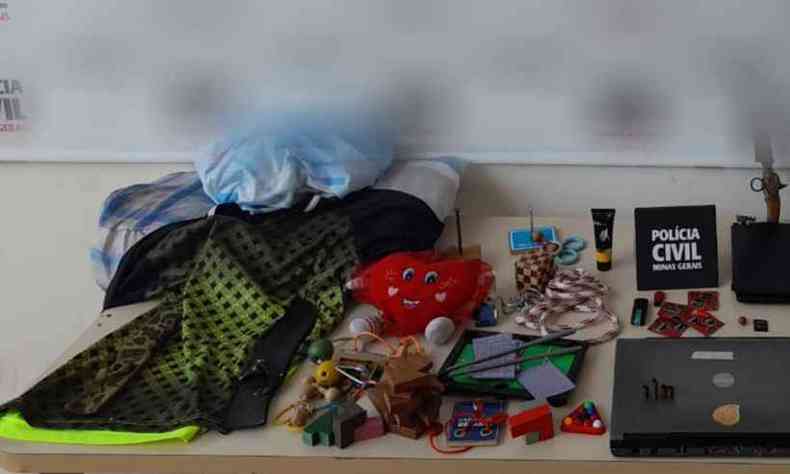 Suspeito usava brinquedos para atrair crianas e cometer os crimes(foto: Divulgao/Polcia Civil)
