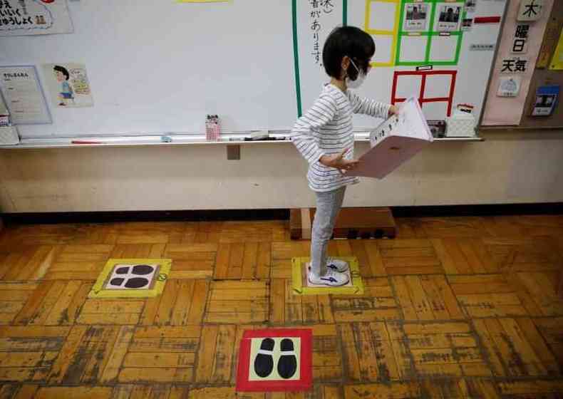 Escolas voltaro com mudanas aps a pandemia para combater a doena(foto: Reuters)
