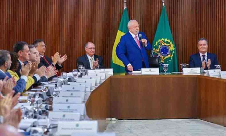 Lula em encontro com ministros do governo
