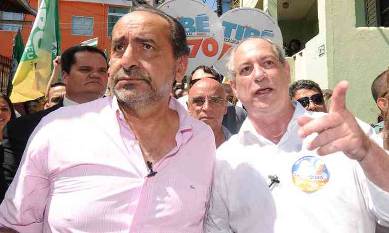 Kalil fez campanha ao lado de Ciro Gomes no ltimo sbado, no Aglomerado da Serra(foto: Leandro Couri/EM/D.A Press)