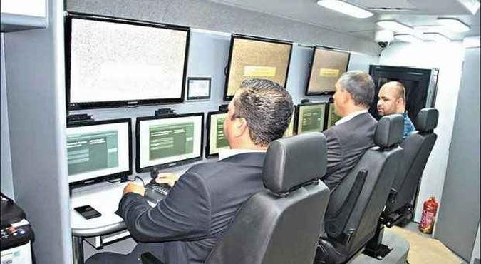 Bases móveis que serão operadas pela PM já estão disponíveis em BH(foto: PMMG/Divulgação) Bases móveis que serão operadas pela PM já estão disponíveis em BH(foto: PMMG/Divulgação)