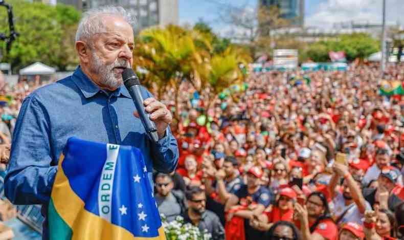 Lula em ato de Florianpolis, durante campanha presidencial