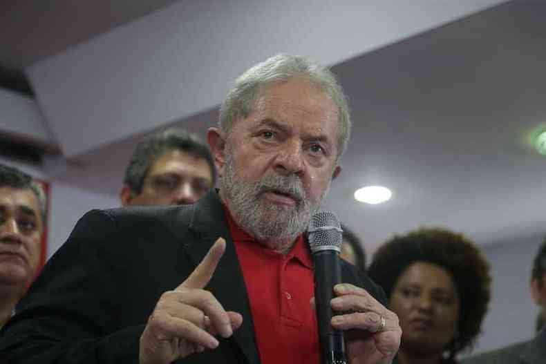 Para 37,6% da populao, segundo a pesquisa, condenao de Lula foi injusta(foto: Paulo Pinto/Agncia PT )