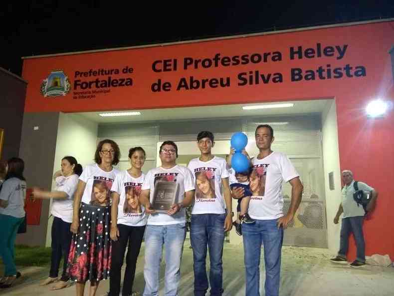 A homenagem  professora Heley de Abreu Batista que morreu na tragdia de Janaba, foi em uma instituio no Cear(foto: Divulgao )