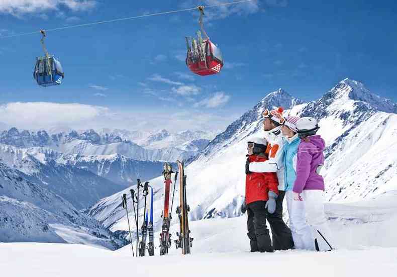 No ano passado, cerca de 589 mil turistasbrasileiros visitaram o Chile. Estaes de esqui como Portillo e Valle Nevado esto no topo da temporada de inverno(foto: Valle Nevado/Divulgao)