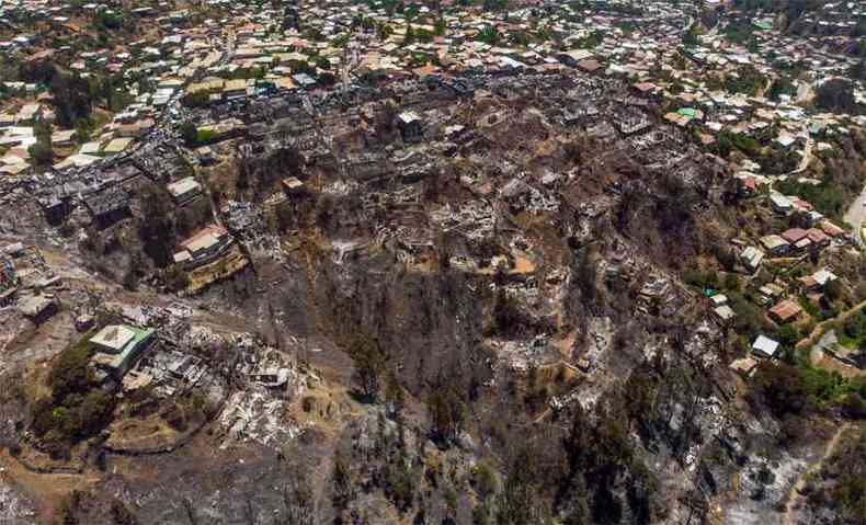 Cerca de 150 hectares foram devastados pelo incndio(foto: Pablo ROJAS MARIADAGA / AFP)