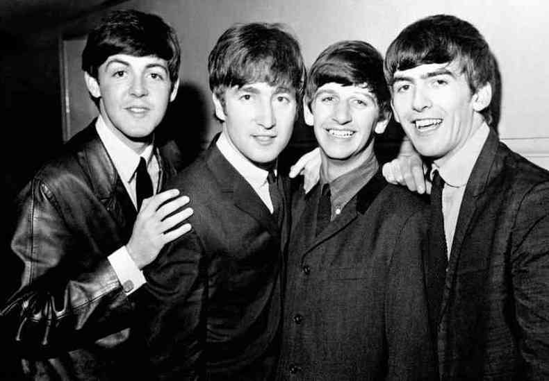 Brasileiro conta que Lennon teria sugerido que queria tocar com os Beatles de novo(foto: PA Media)