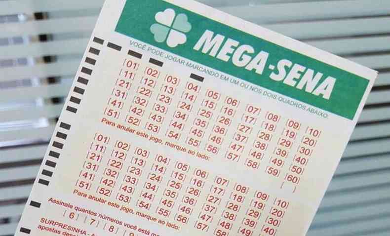 Imagem de cartões de apostas da Mega-Sena