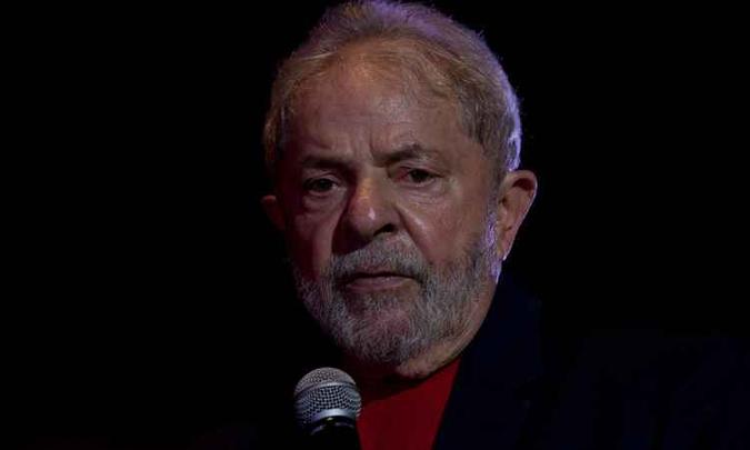 Ex-presidente Lula começou a cumprir a pena de 12 anos de prisão no sábado passado(foto: Paulo Lopes/Estadão Conteúdo) Ex-presidente Lula começou a cumprir a pena de 12 anos de prisão no sábado passado(foto: Paulo Lopes/Estadão Conteúdo)